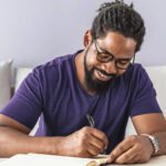 Cómo Almacenar Dinero sin un Banco: Alternativas Seguras y Legales